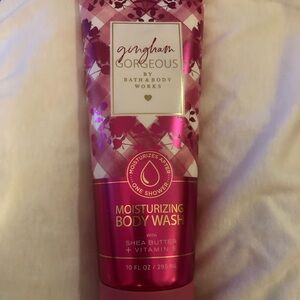 Bath & Body Works Gingam gorgeous moisturizing Body Wash 10 ounces brand new